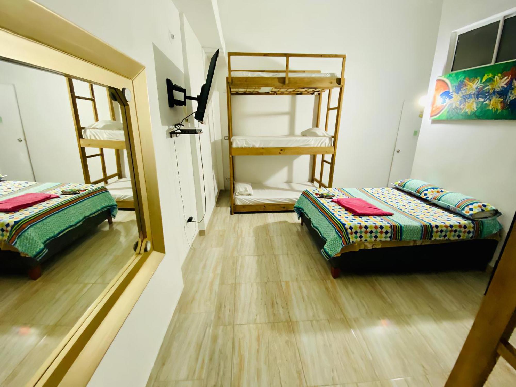 Hostal Badillo Sv Cartagena Exterior photo
