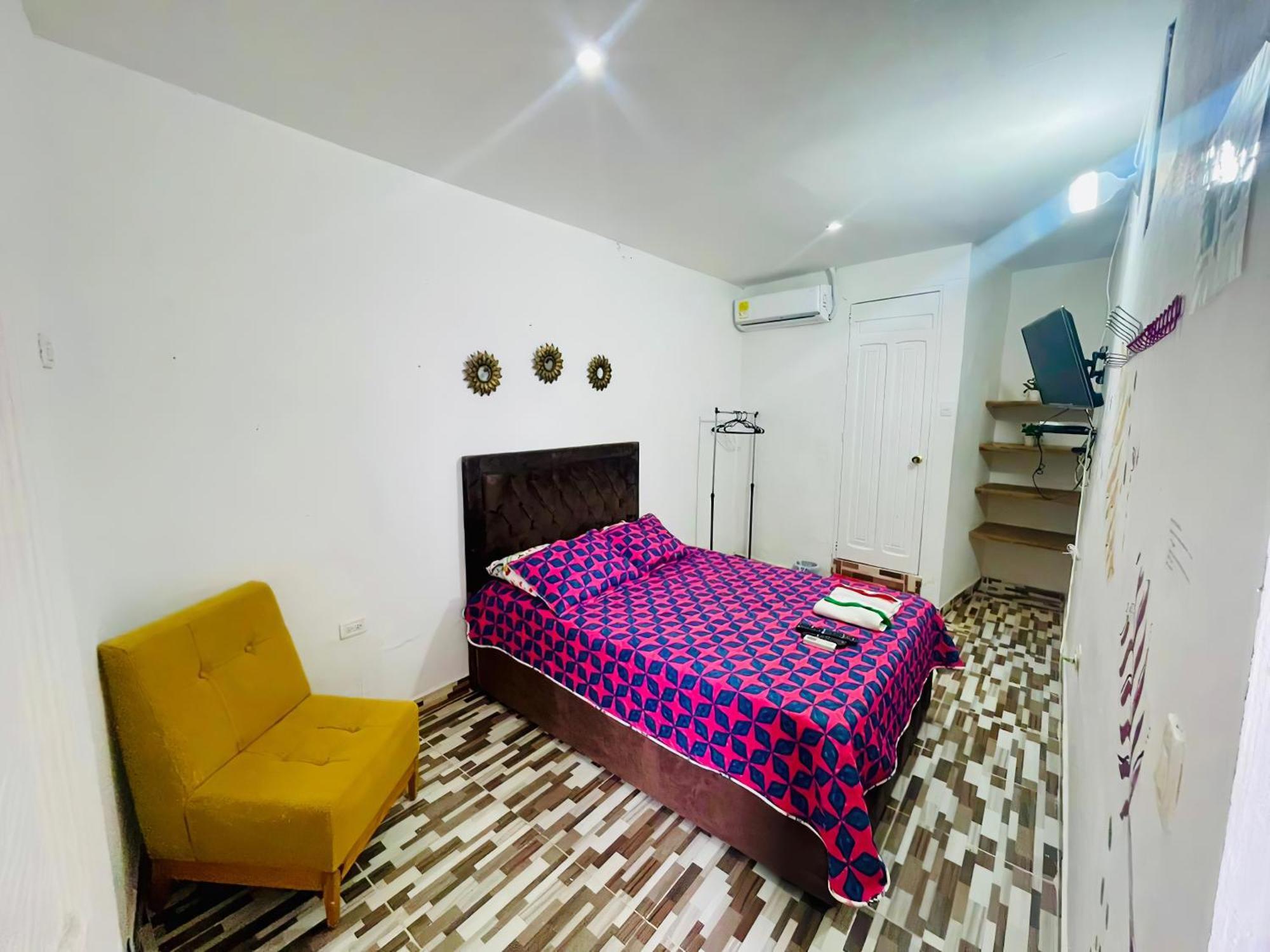 Hostal Badillo Sv Cartagena Exterior photo